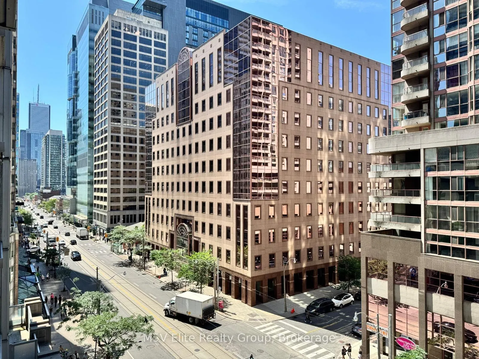 Photo 7 of Unit 511, 761 Bay Street, Toronto, Bay Street Corridor — HOMEH