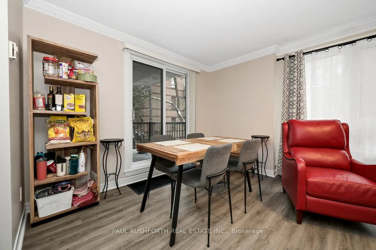 Photo 12 of Unit 202, 939 North River Road, Ottawa, Overbrook — HOMEH