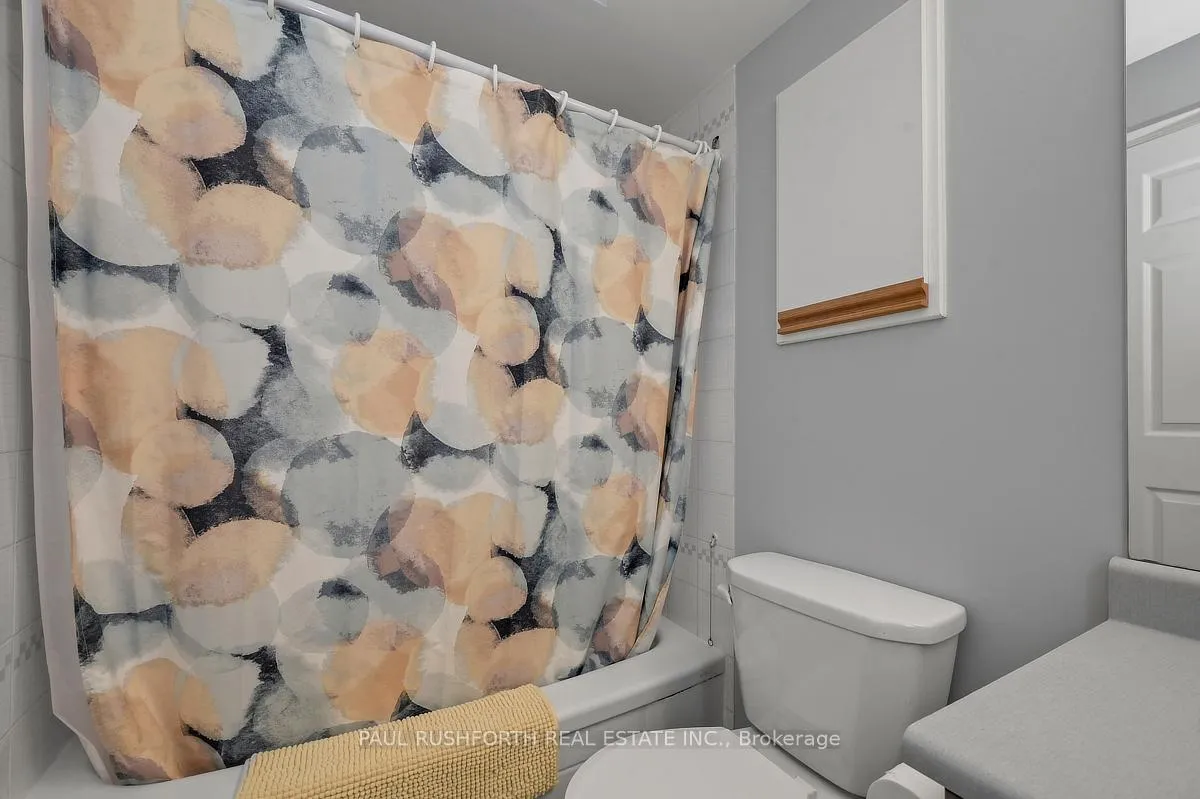 Photo 20 of Unit 202, 939 North River Road, Ottawa, Overbrook — HOMEH