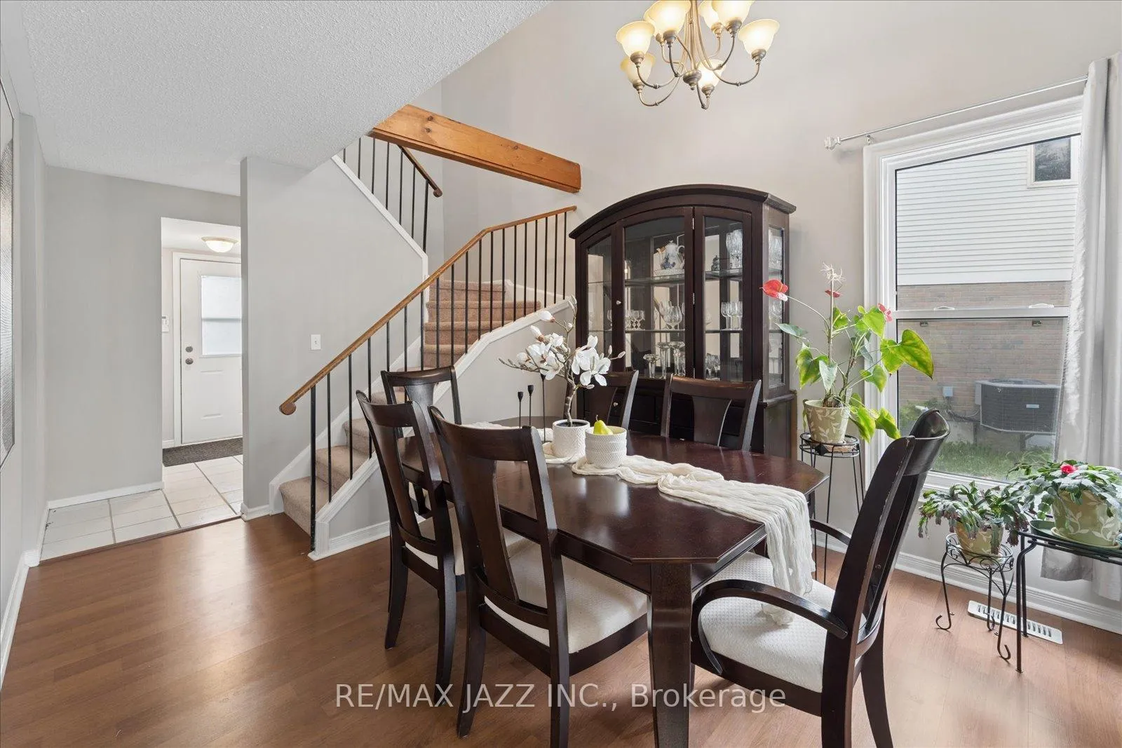 Photo 3 of 1360 Sunnybrae Crescent, Oshawa, Donevan — HOMEH