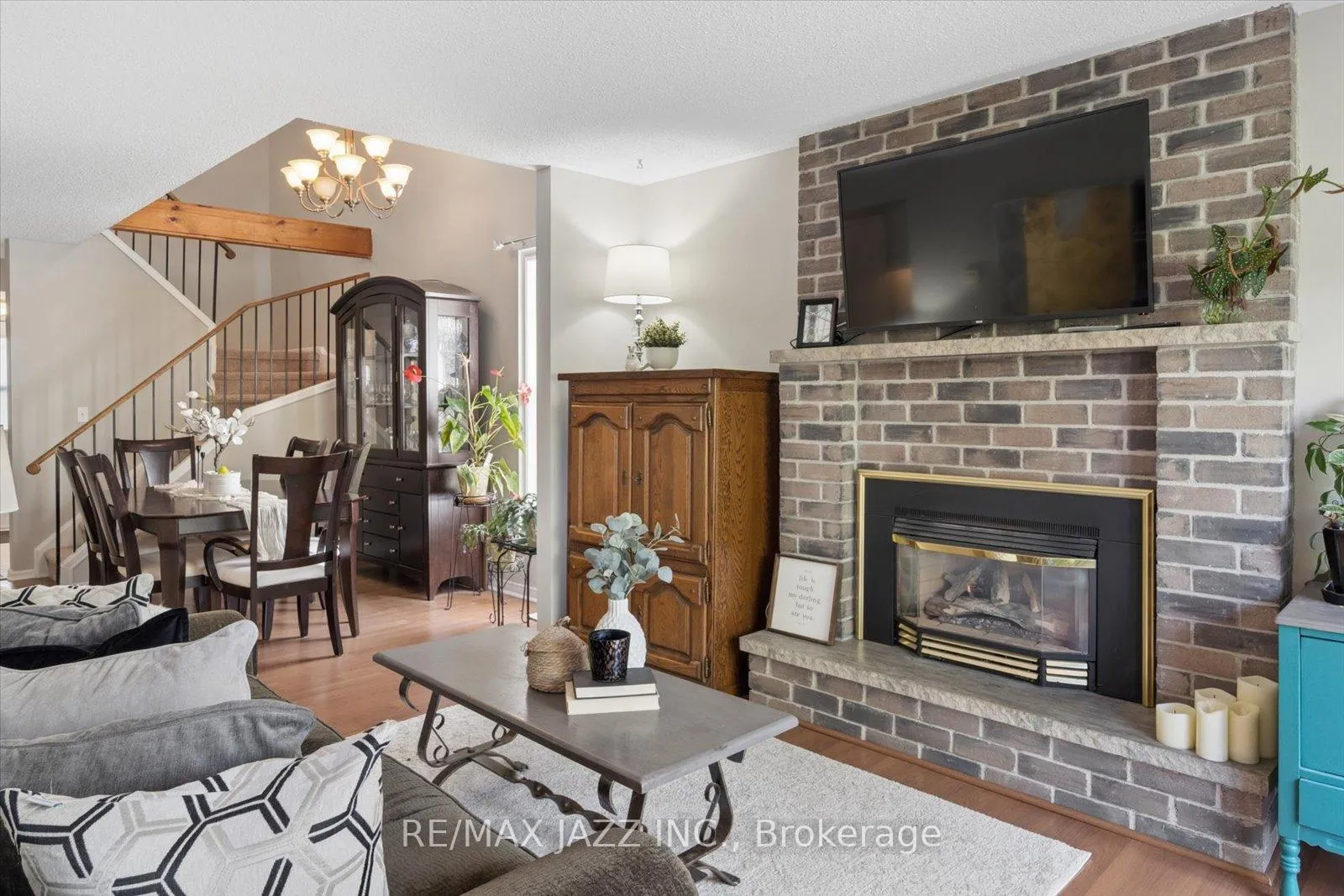 Photo 9 of 1360 Sunnybrae Crescent, Oshawa, Donevan — HOMEH
