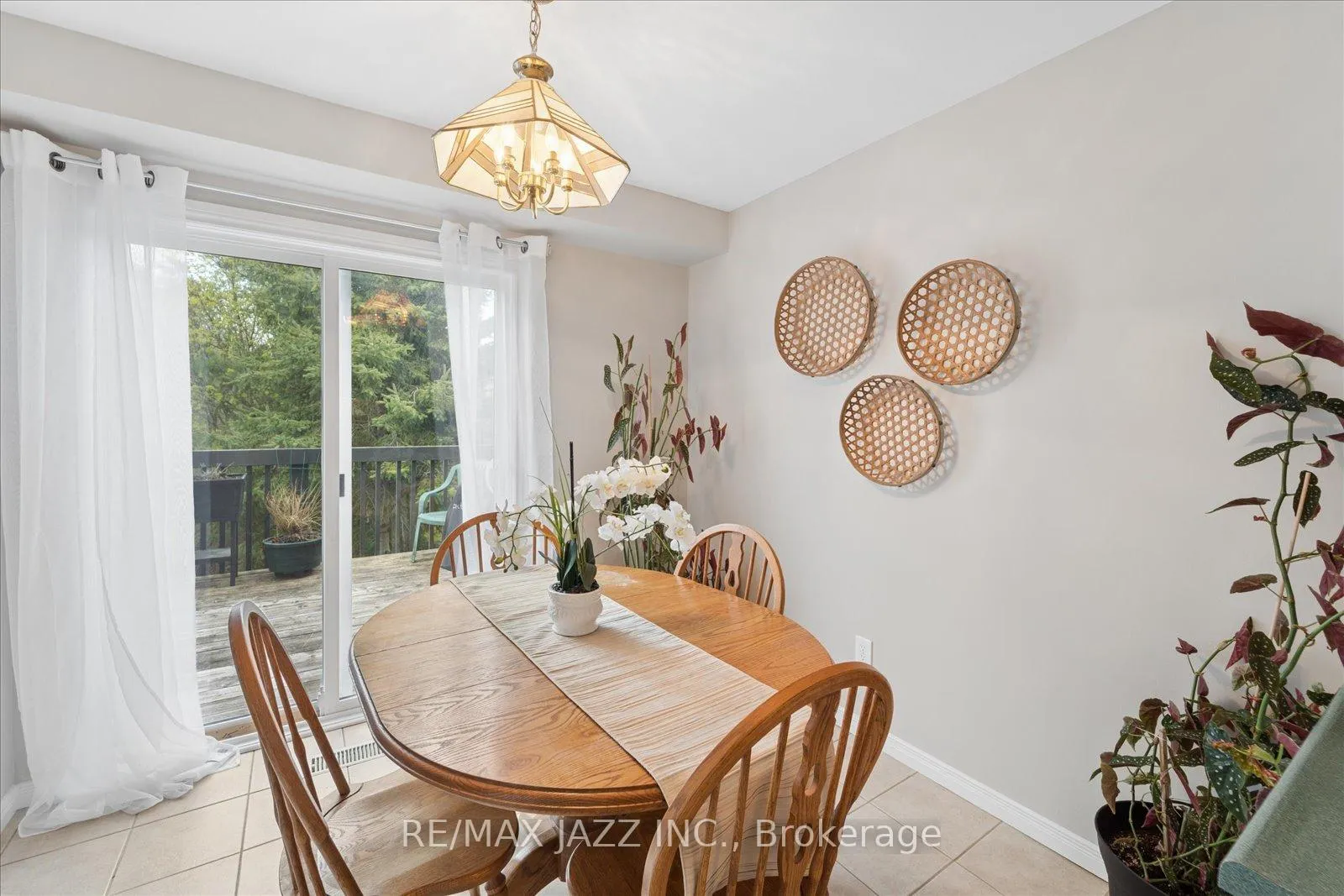 Photo 14 of 1360 Sunnybrae Crescent, Oshawa, Donevan — HOMEH