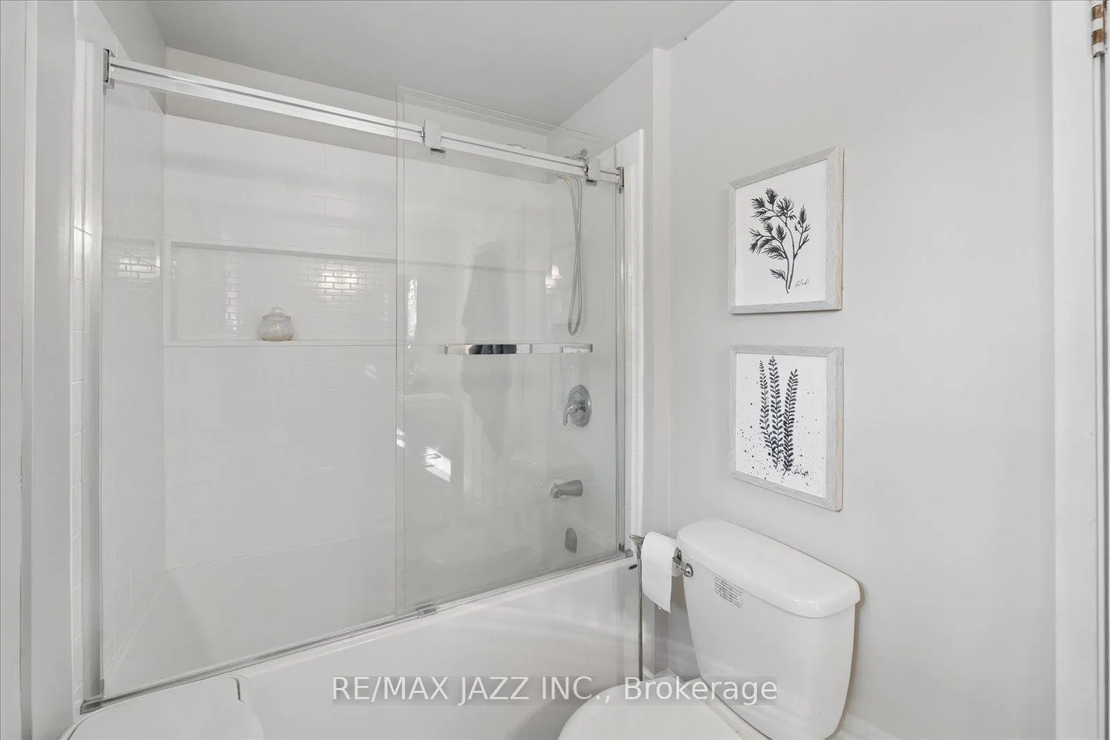 Photo 25 of 1360 Sunnybrae Crescent, Oshawa, Donevan — HOMEH
