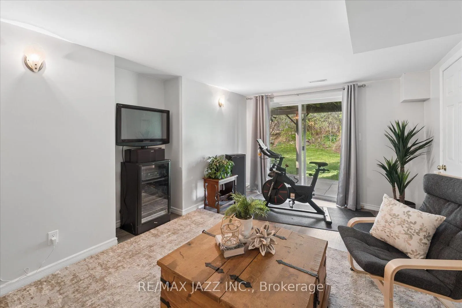 Photo 28 of 1360 Sunnybrae Crescent, Oshawa, Donevan — HOMEH