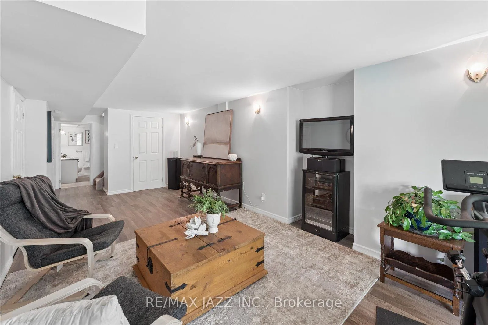 Photo 29 of 1360 Sunnybrae Crescent, Oshawa, Donevan — HOMEH