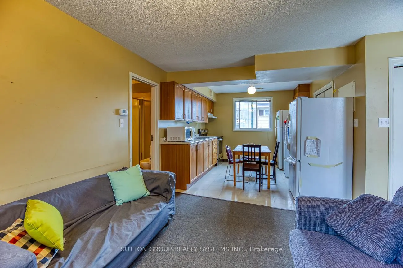 Photo 11 of 360 Erb Street W, Waterloo, Maple Hills — HOMEH