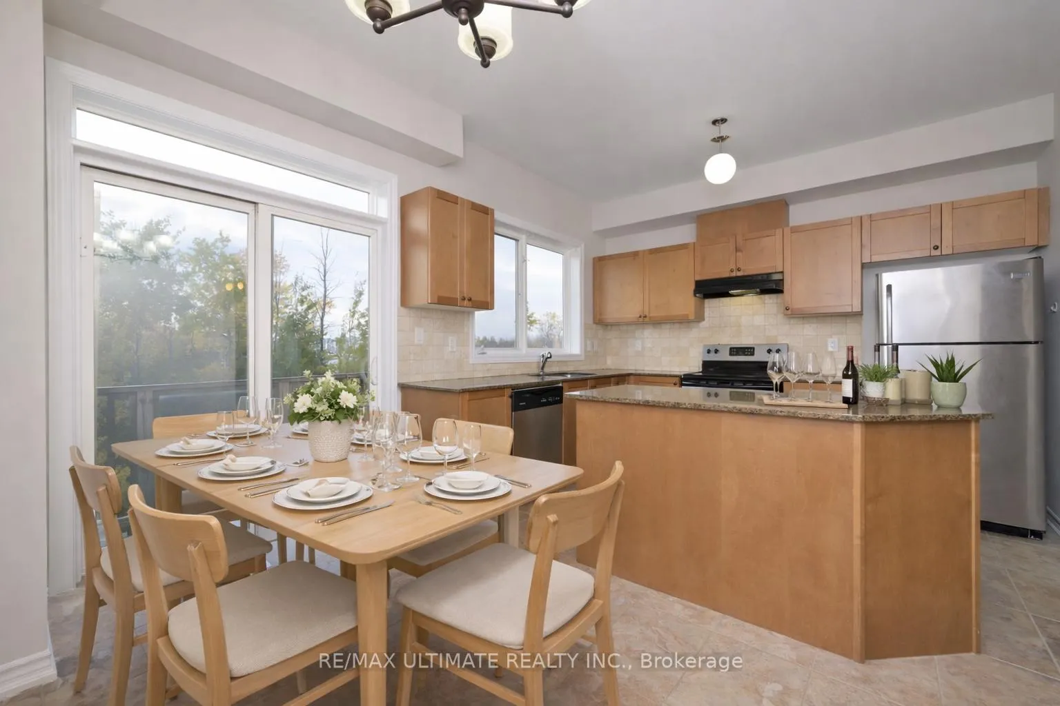 Photo 6 of 65 Joseph Trail, Collingwood — HOMEH
