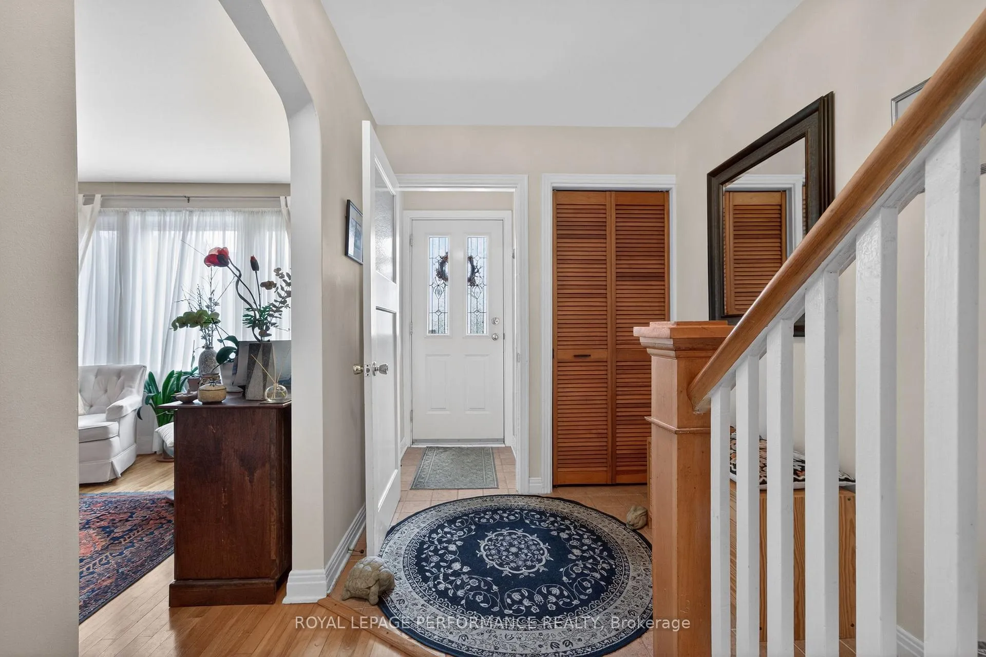Photo 7 of 176 Compton Avenue, Ottawa, Woodroffe — HOMEH