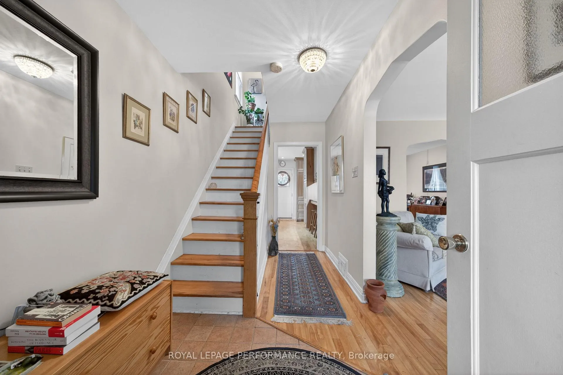 Photo 8 of 176 Compton Avenue, Ottawa, Woodroffe — HOMEH