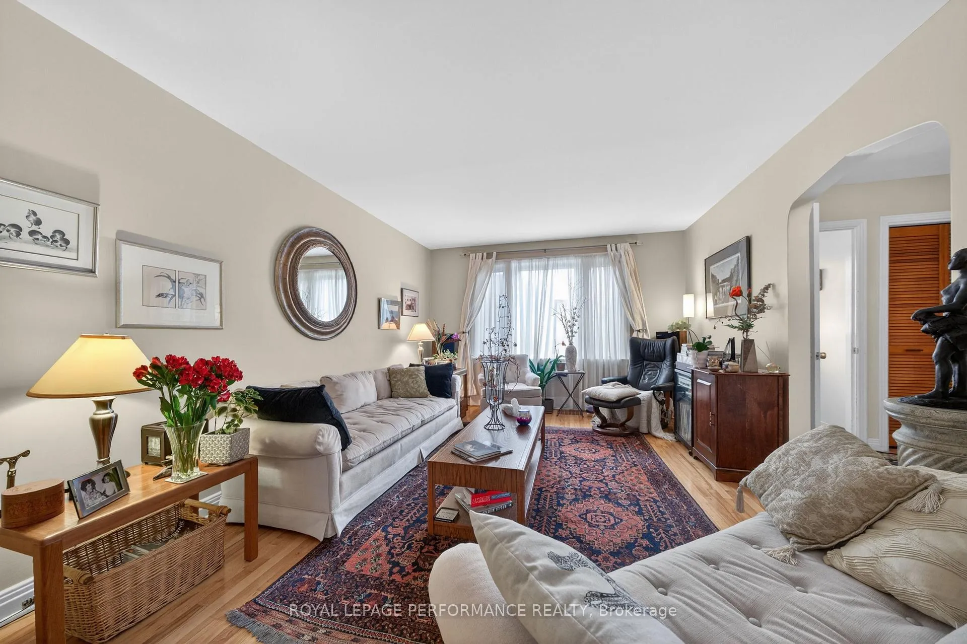 Photo 11 of 176 Compton Avenue, Ottawa, Woodroffe — HOMEH