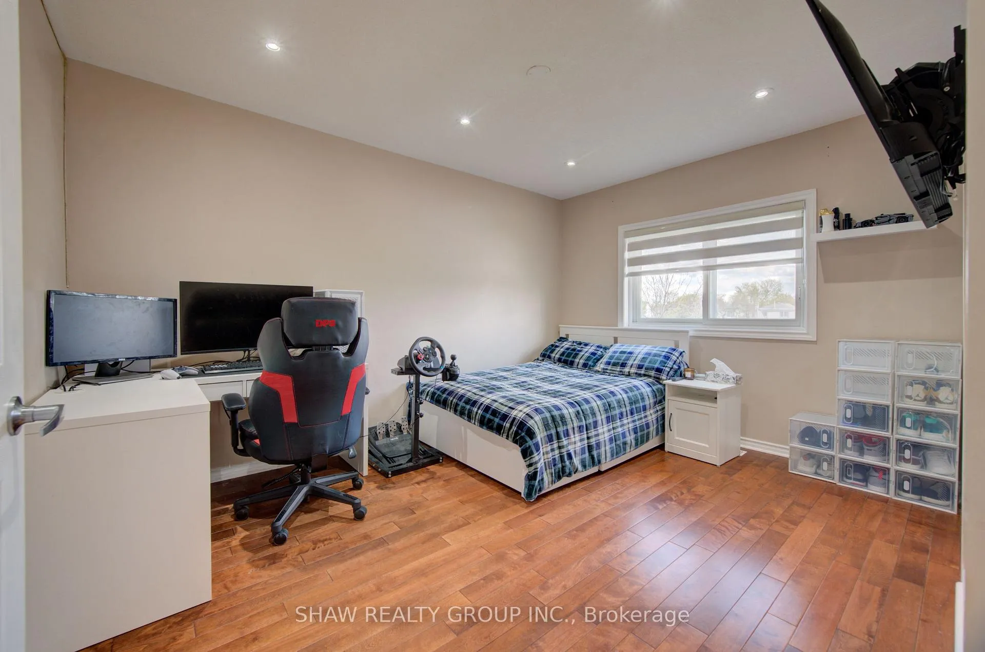 Photo 29 of 32 Lena Crescent, Cambridge, Greenway-Chaplin — HOMEH