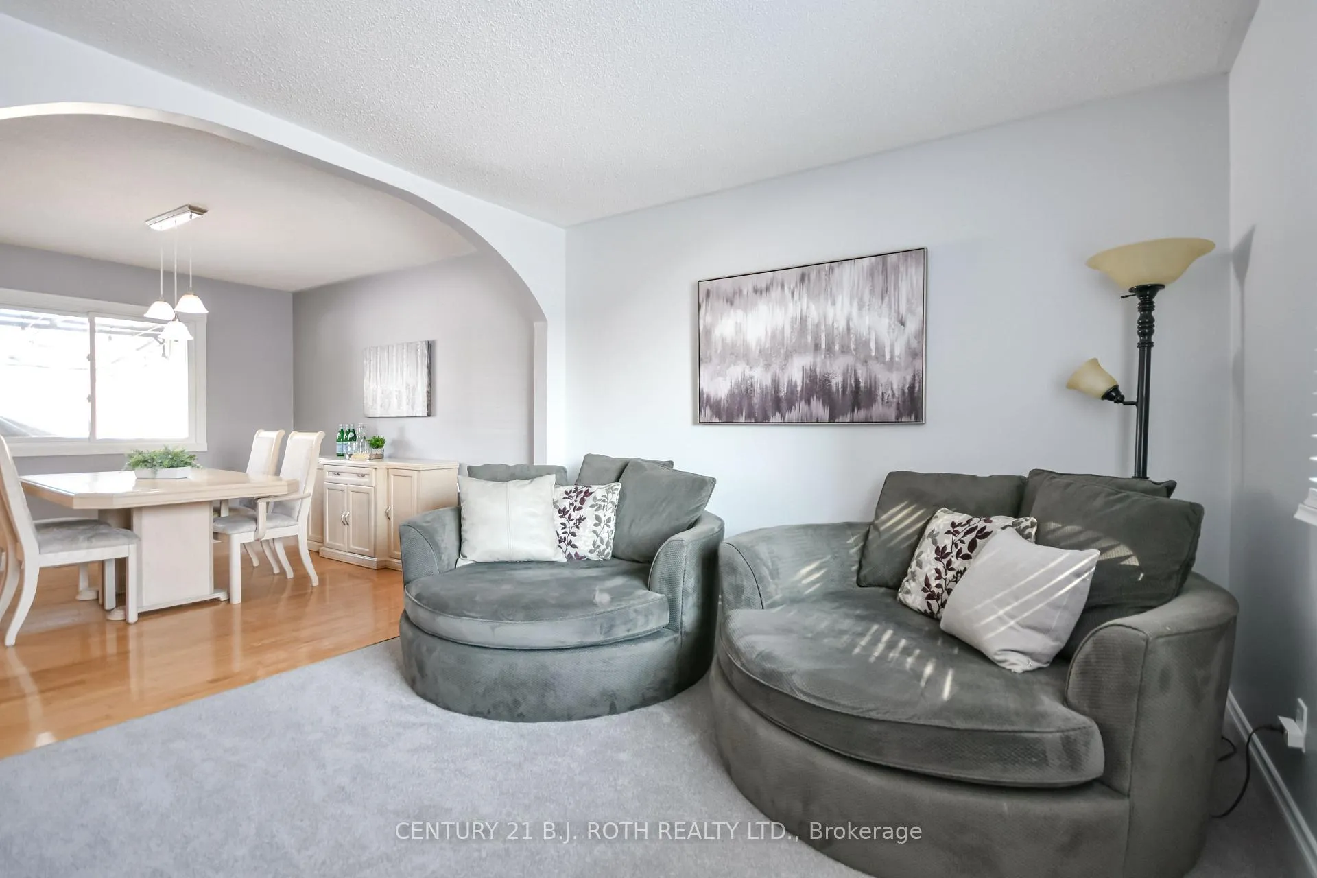 Photo 7 of 2246 Richardson Street, Innisfil, Stroud — HOMEH