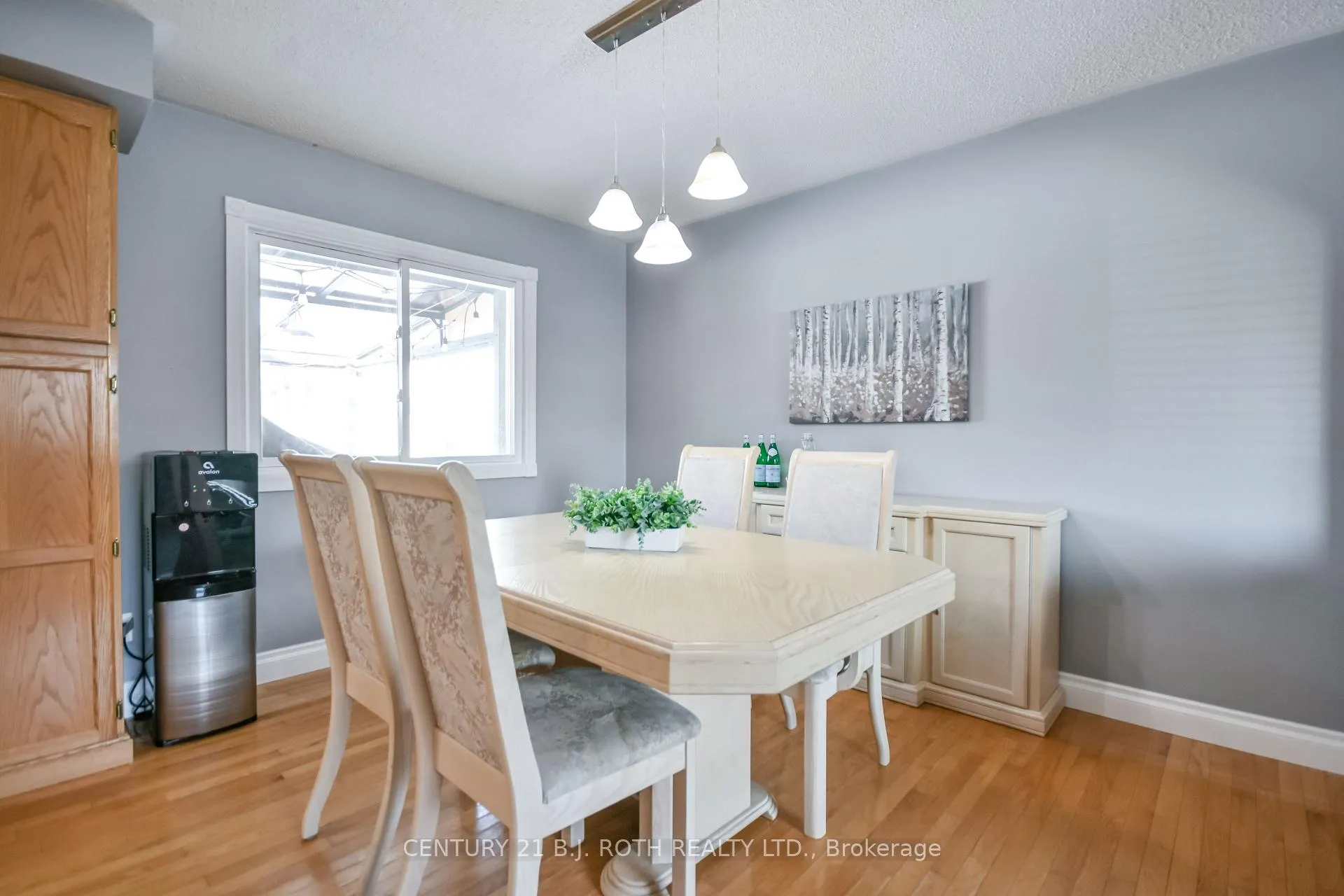 Photo 8 of 2246 Richardson Street, Innisfil, Stroud — HOMEH