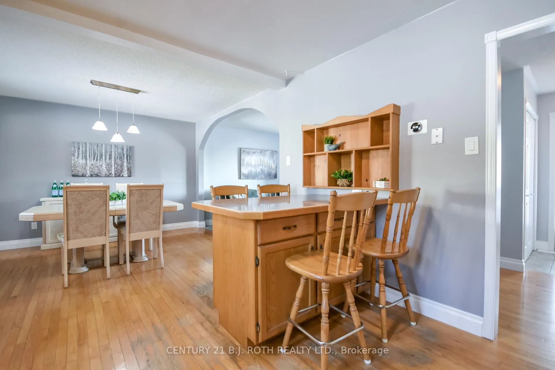 Photo 12 of 2246 Richardson Street, Innisfil, Stroud — HOMEH