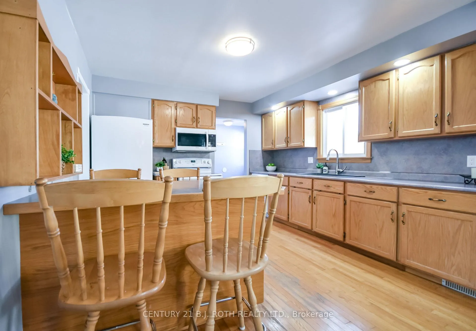 Photo 13 of 2246 Richardson Street, Innisfil, Stroud — HOMEH