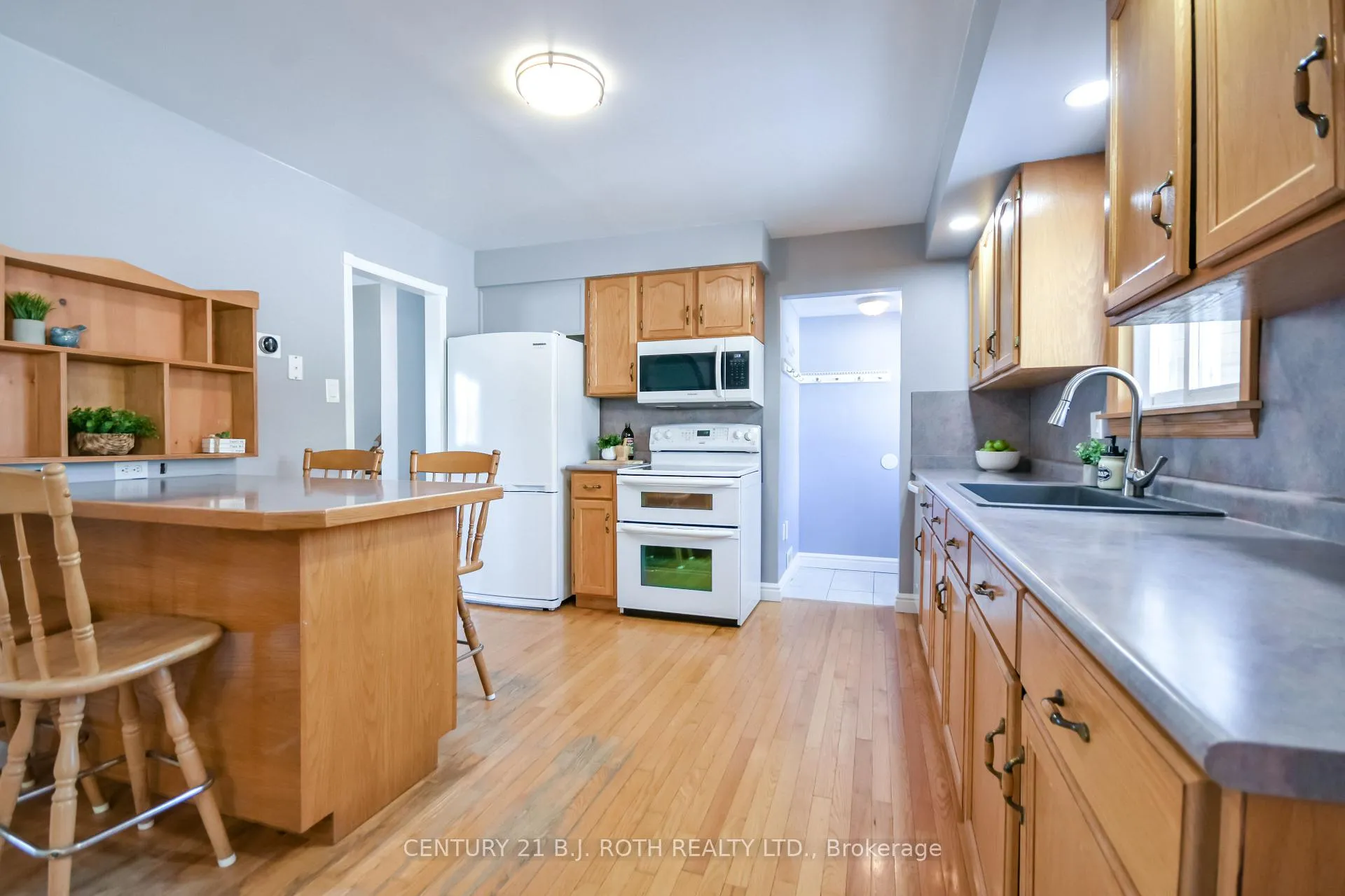 Photo 14 of 2246 Richardson Street, Innisfil, Stroud — HOMEH