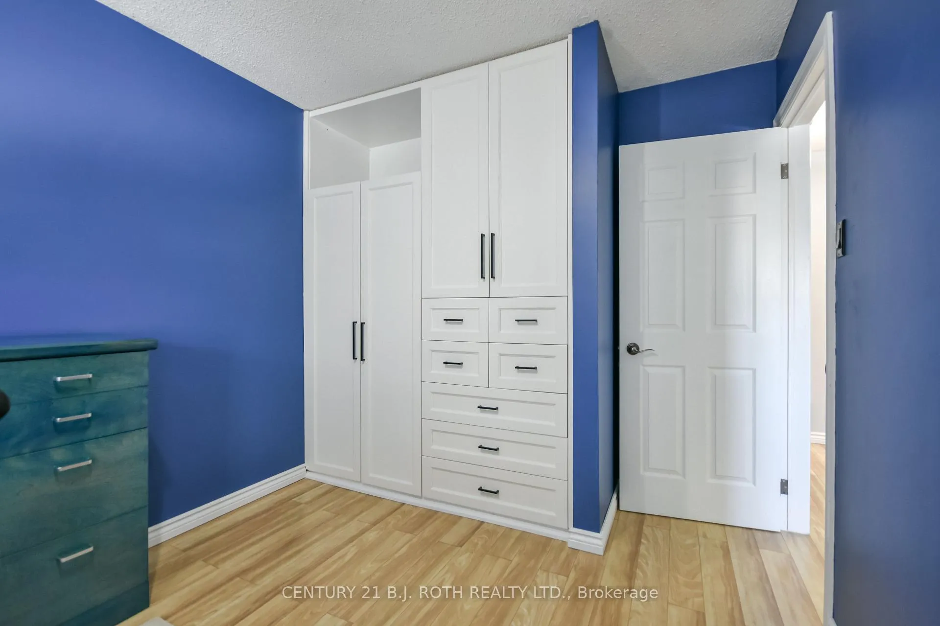 Photo 18 of 2246 Richardson Street, Innisfil, Stroud — HOMEH