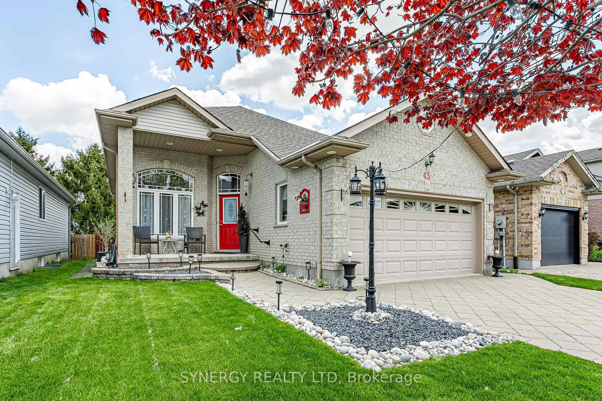 Photo 1 of 43 Juniper Crescent, Strathroy-Caradoc, SE — HOMEH