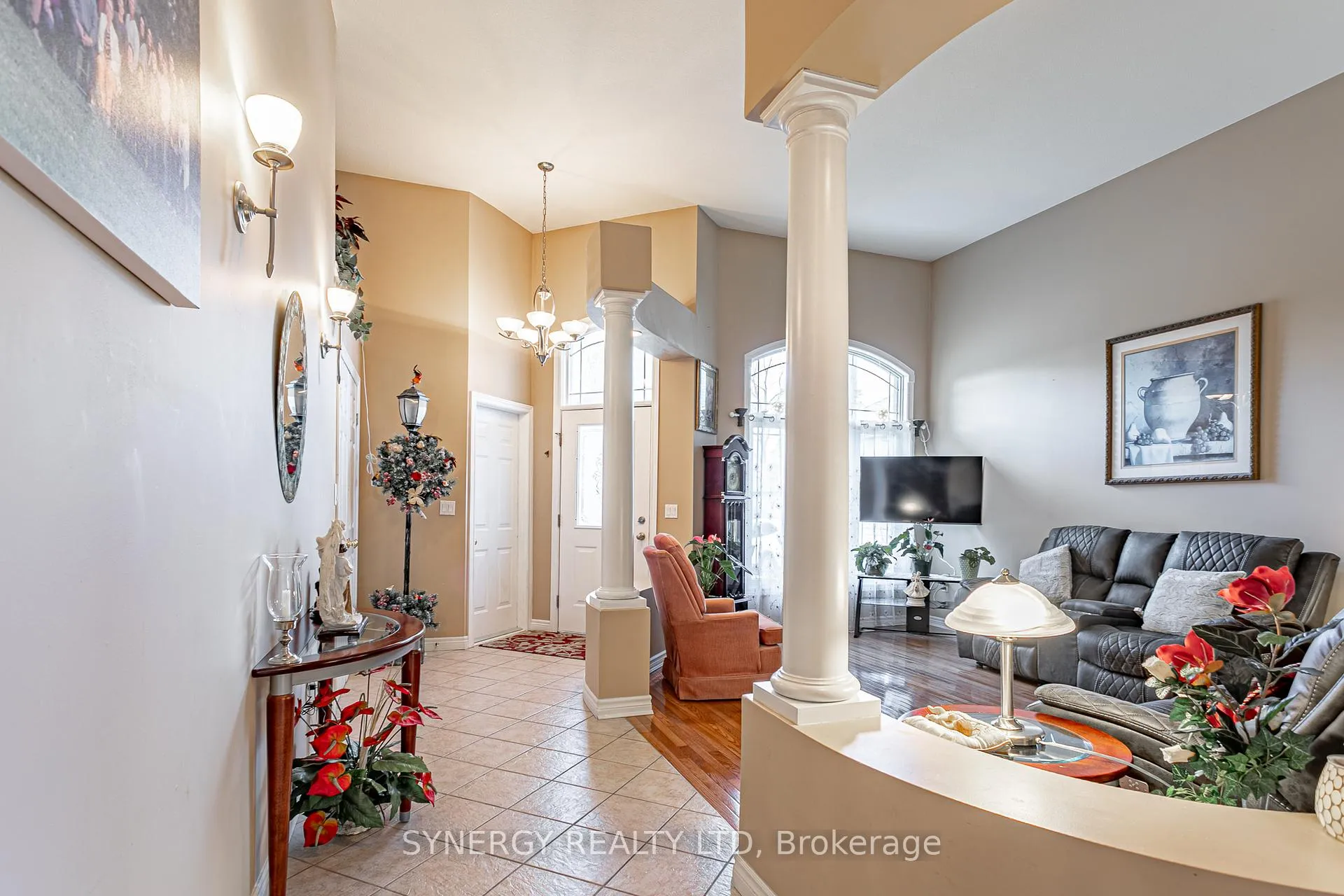 Photo 5 of 43 Juniper Crescent, Strathroy-Caradoc, SE — HOMEH