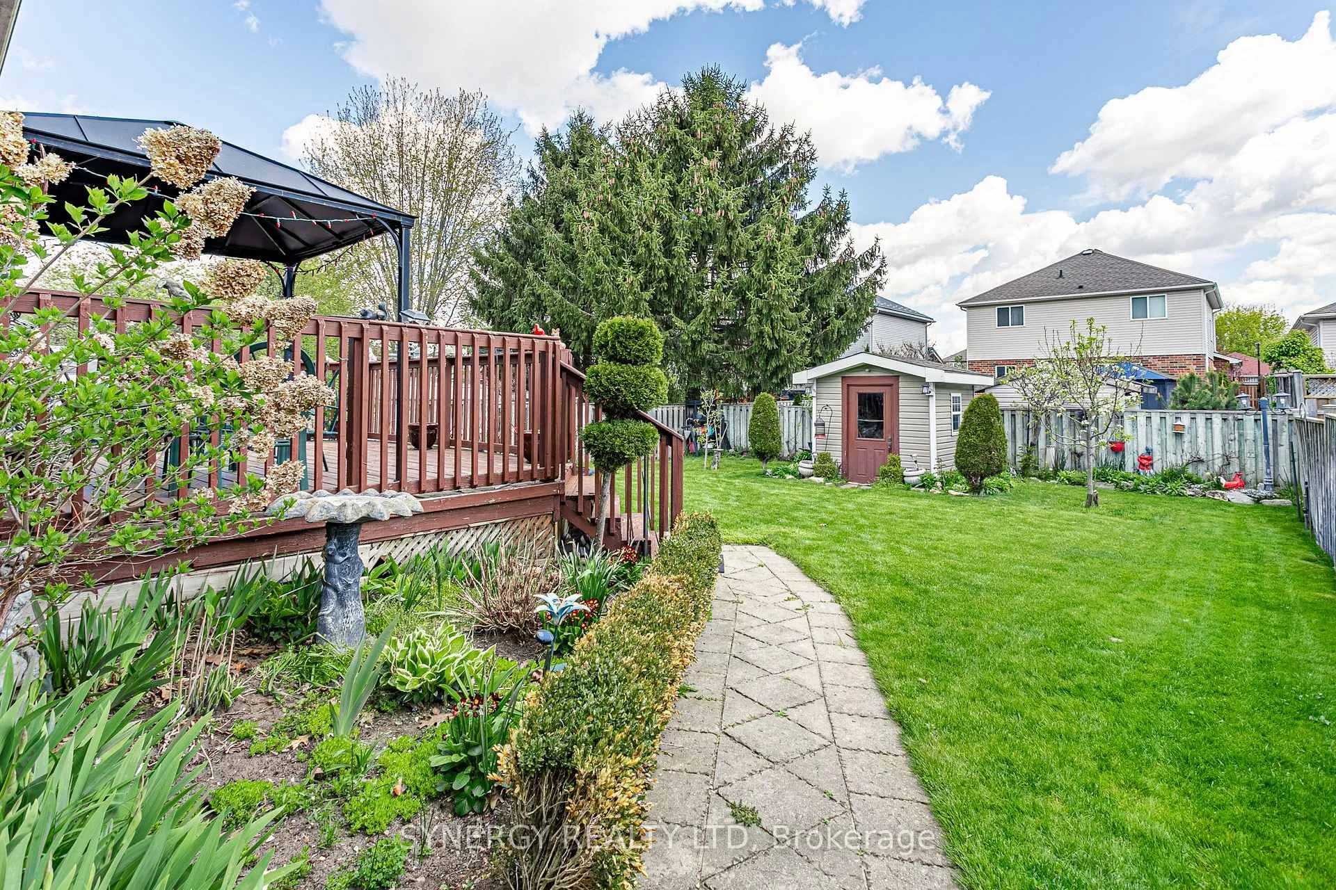 Photo 22 of 43 Juniper Crescent, Strathroy-Caradoc, SE — HOMEH