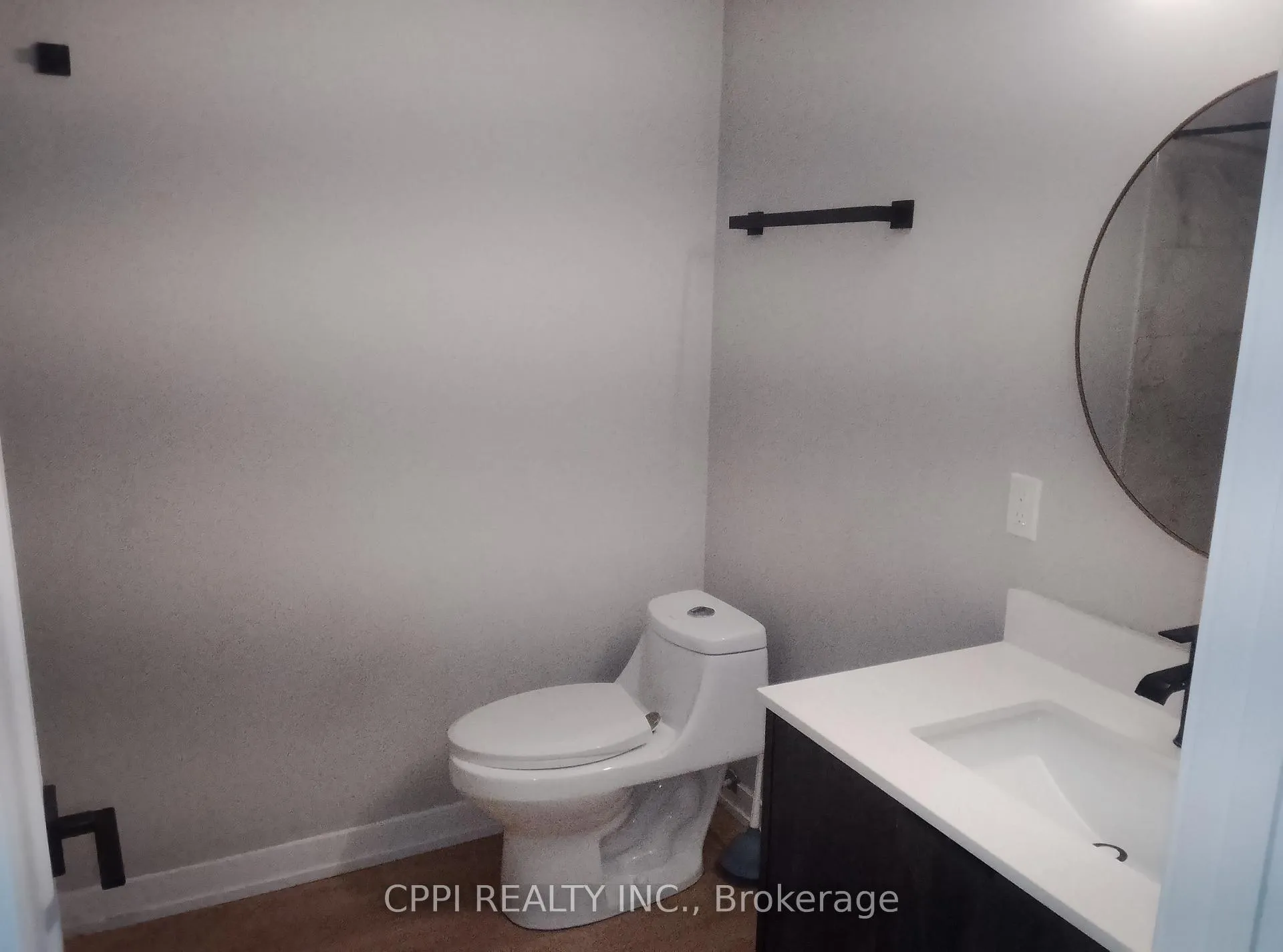 Photo 6 of Unit 310, 140 Simcoe Street, Peterborough, Town Ward 3 — HOMEH