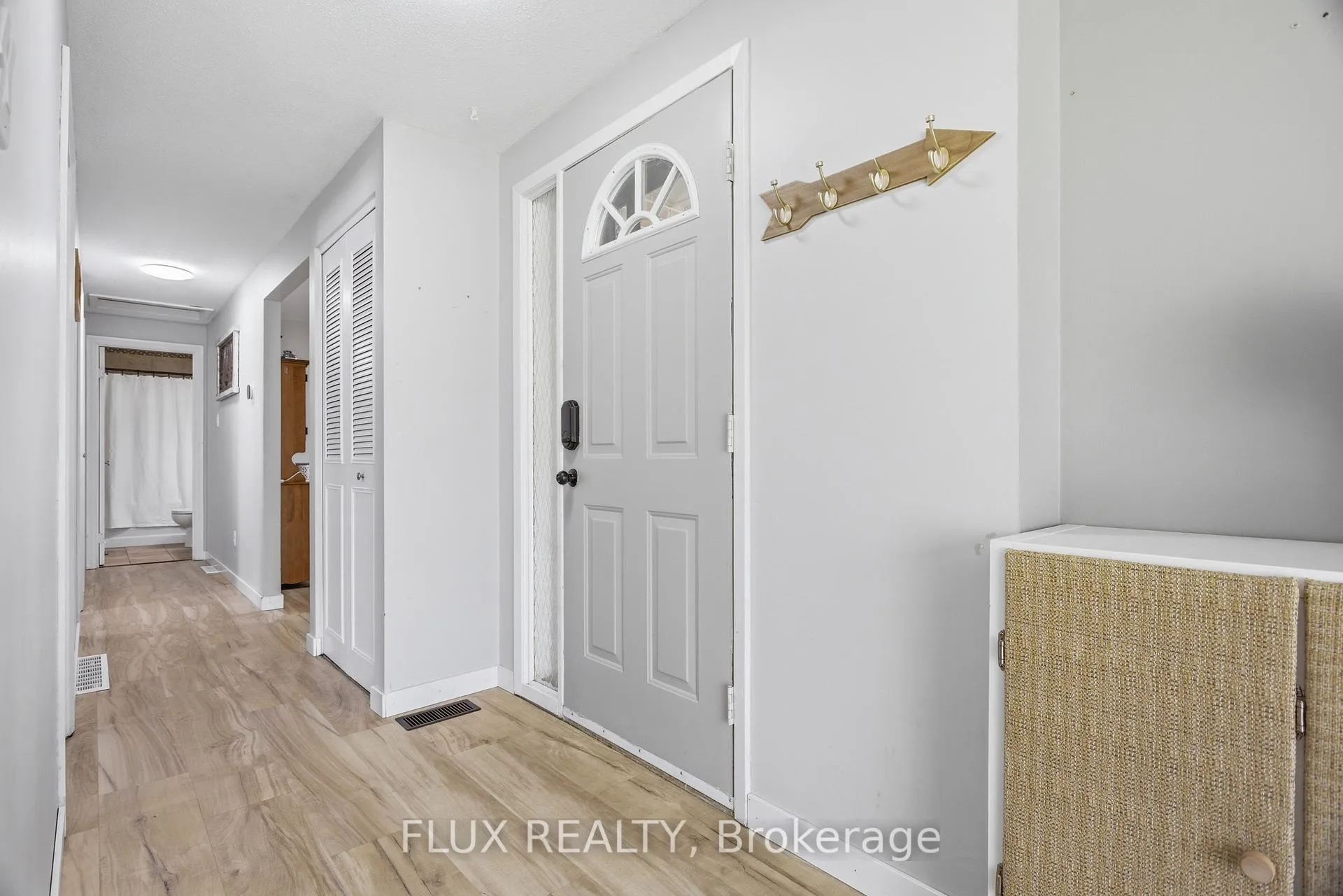 Photo 11 of 19 Greendale Crescent, Waterloo — HOMEH