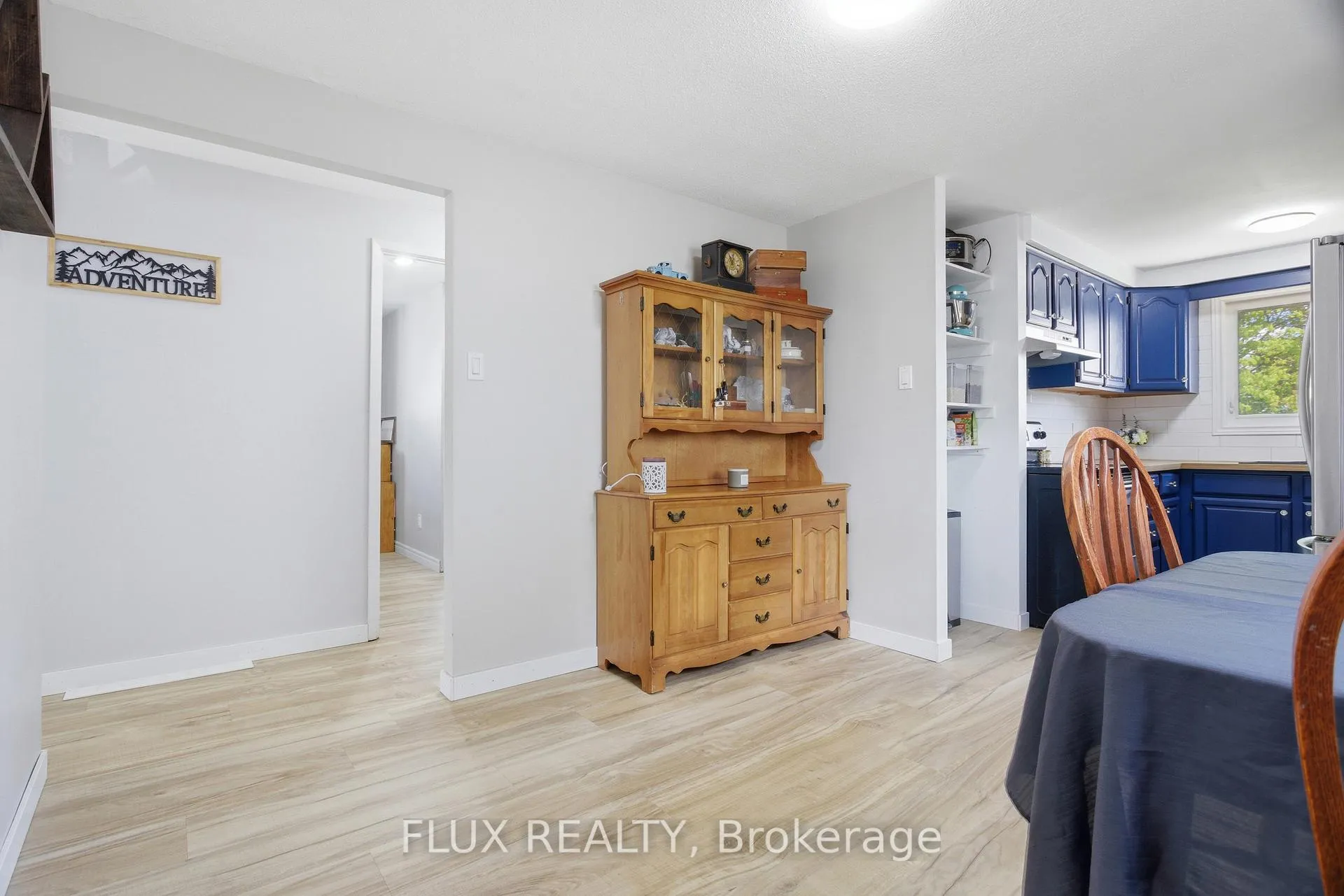 Photo 21 of 19 Greendale Crescent, Waterloo — HOMEH