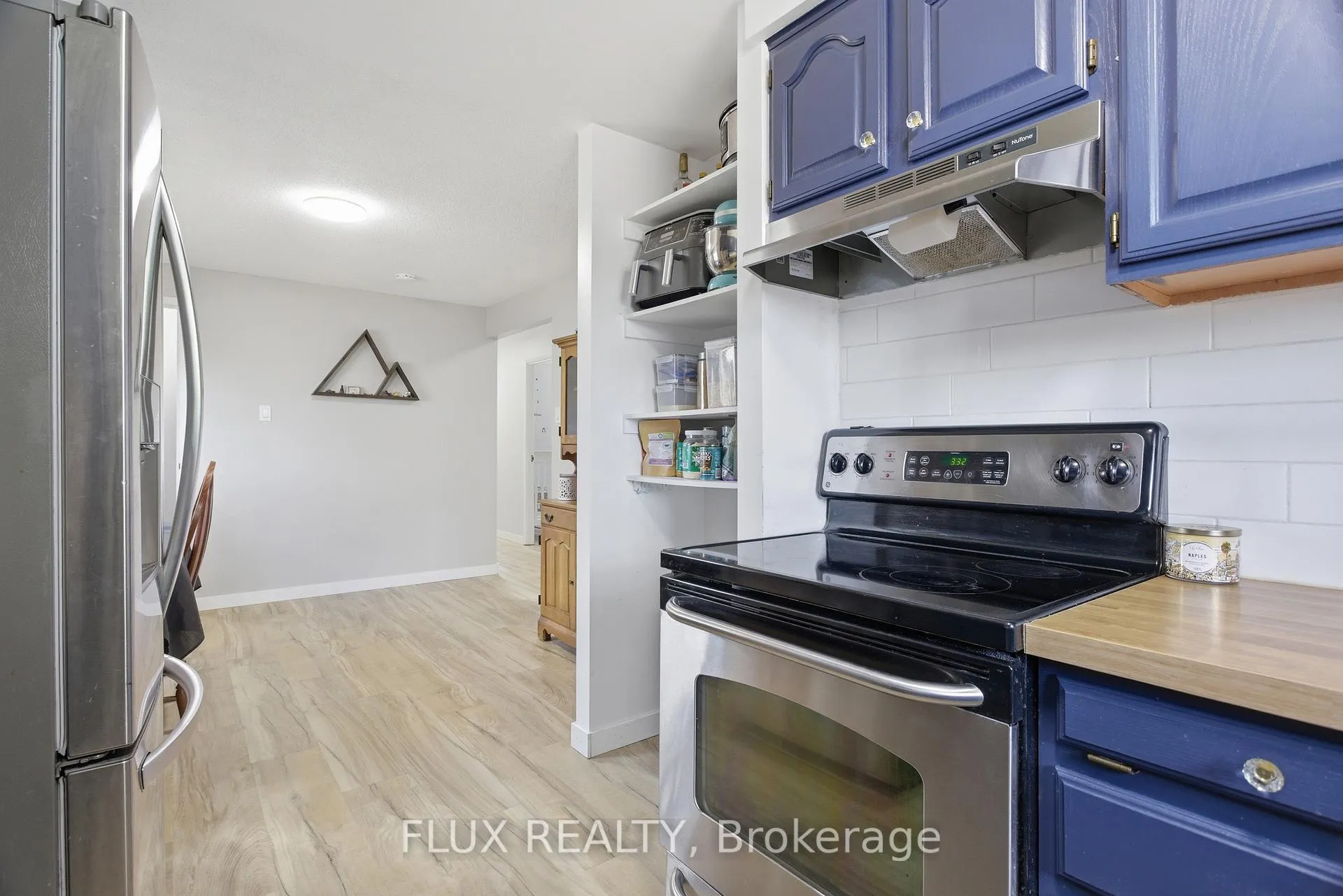Photo 26 of 19 Greendale Crescent, Waterloo — HOMEH