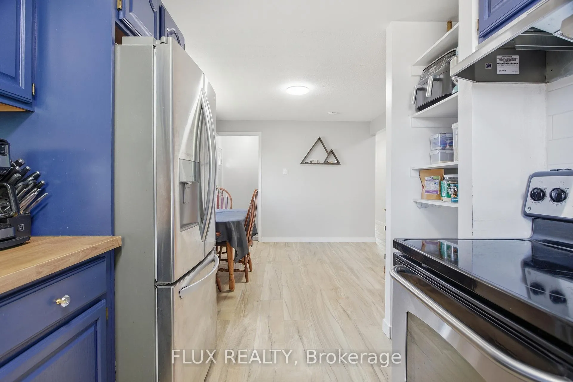 Photo 27 of 19 Greendale Crescent, Waterloo — HOMEH