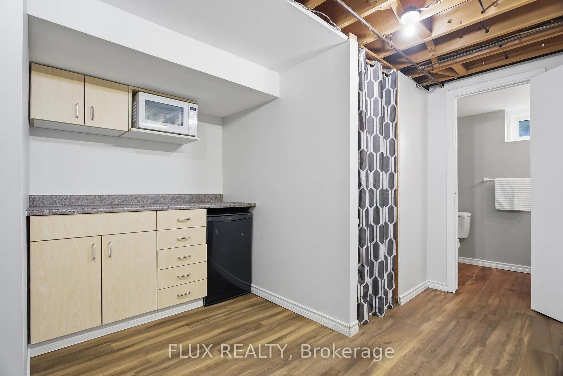 Photo 33 of 19 Greendale Crescent, Waterloo — HOMEH