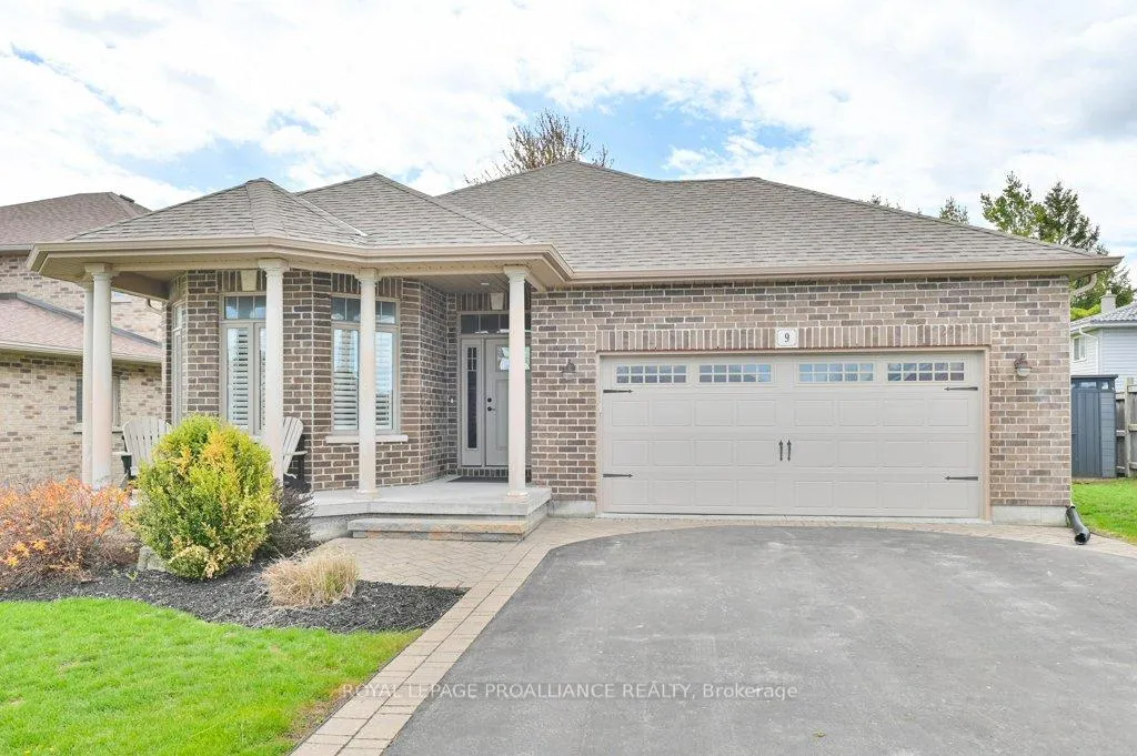 Photo 3 of 9 Kipling Drive, Belleville, Thurlow Ward — HOMEH