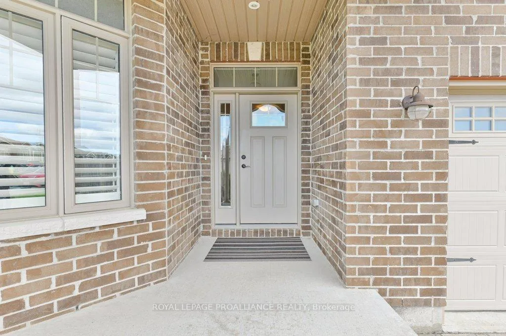Photo 6 of 9 Kipling Drive, Belleville, Thurlow Ward — HOMEH