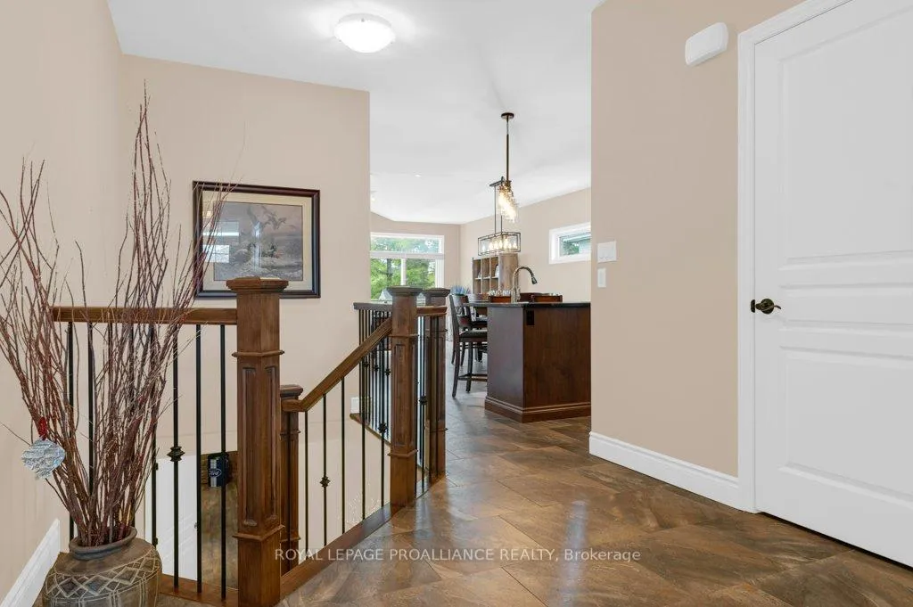 Photo 11 of 9 Kipling Drive, Belleville, Thurlow Ward — HOMEH
