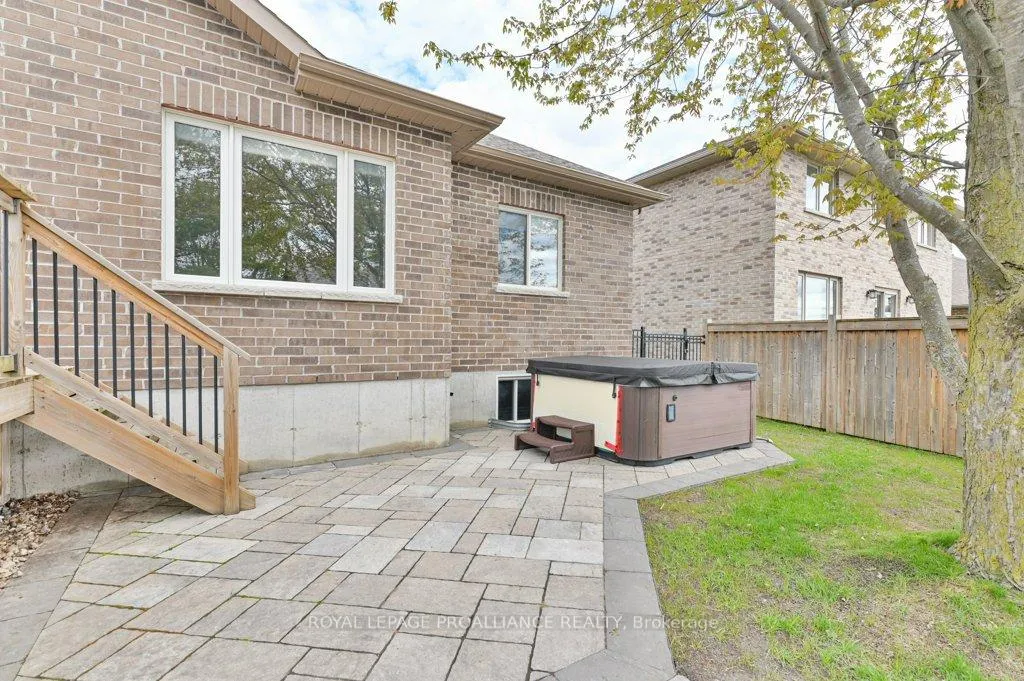 Photo 35 of 9 Kipling Drive, Belleville, Thurlow Ward — HOMEH