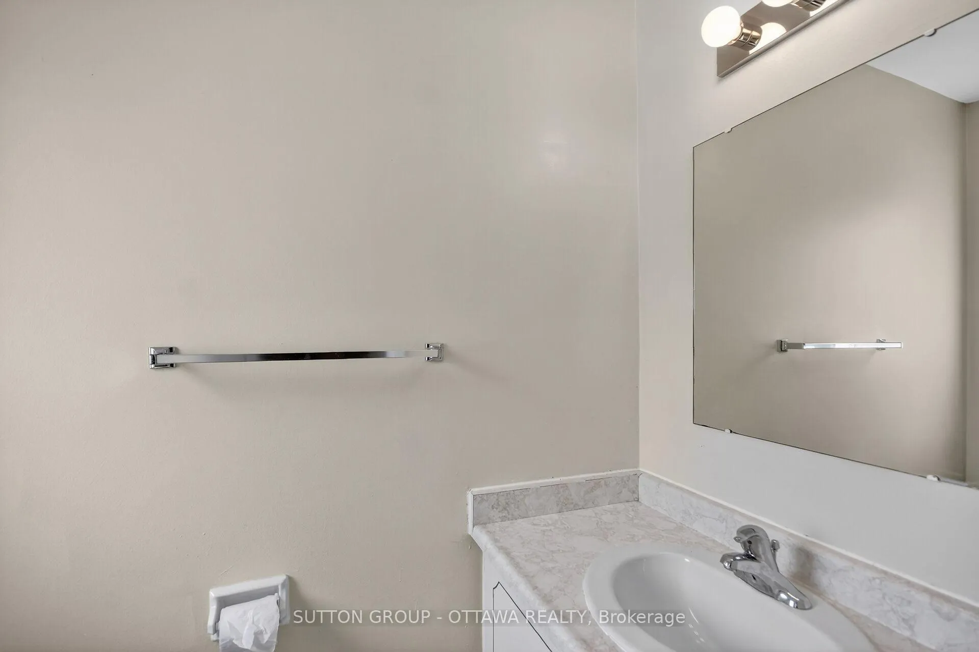 Photo 7 of Unit 79, 35D Woodvale Green, Ottawa, Craig Henry/Woodvale — HOMEH