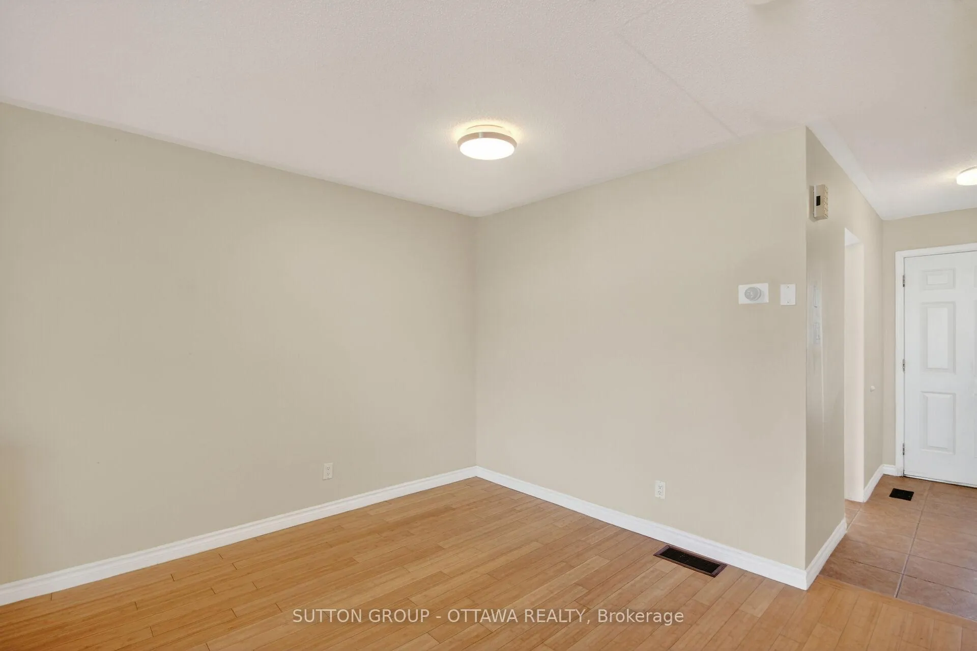 Photo 16 of Unit 79, 35D Woodvale Green, Ottawa, Craig Henry/Woodvale — HOMEH