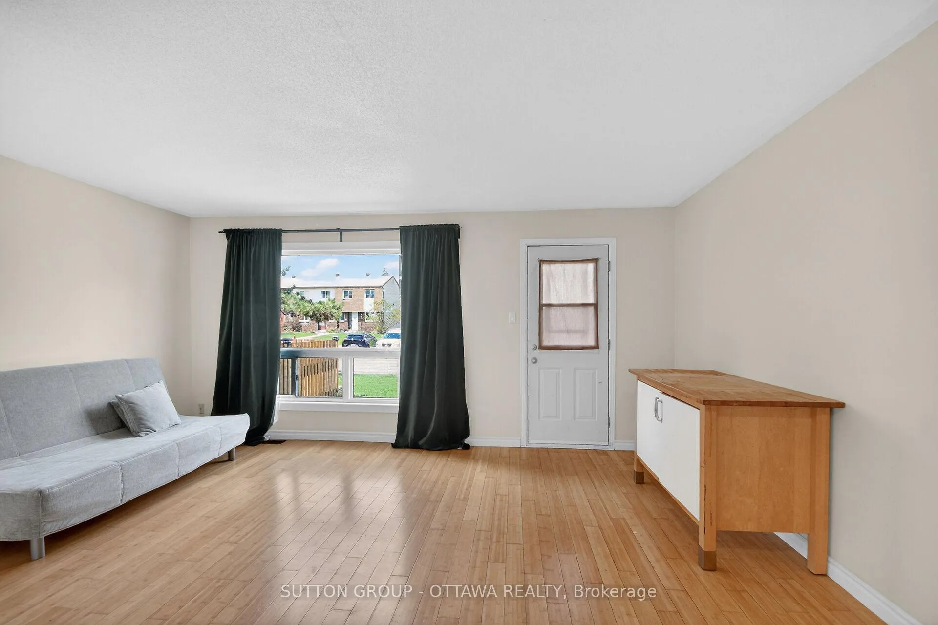 Photo 19 of Unit 79, 35D Woodvale Green, Ottawa, Craig Henry/Woodvale — HOMEH
