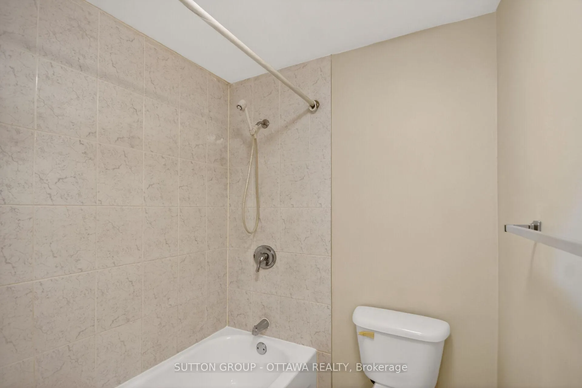 Photo 30 of Unit 79, 35D Woodvale Green, Ottawa, Craig Henry/Woodvale — HOMEH