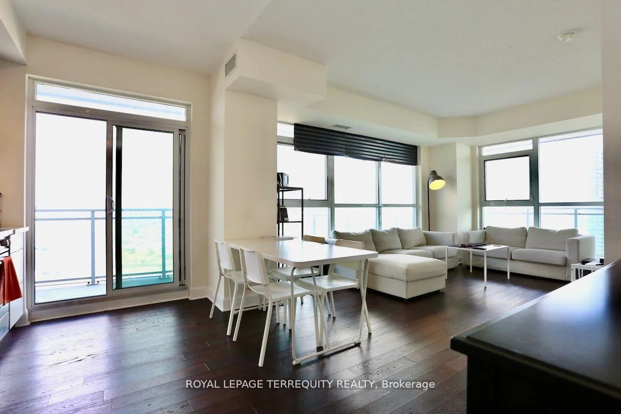 Photo 7 of Unit 2504, 33 Shore Breeze Drive, Etobicoke, Mimico — HOMEH
