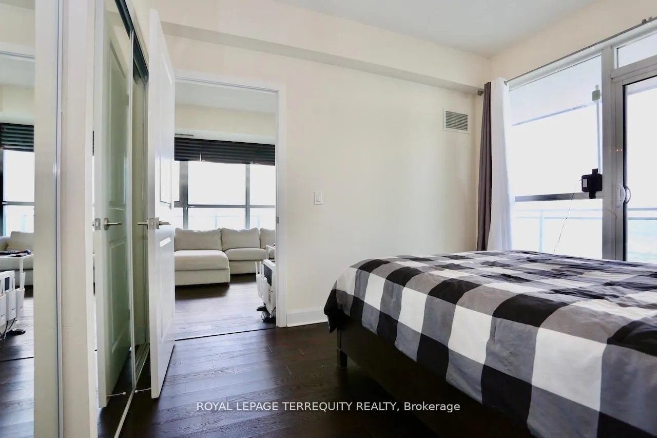Photo 17 of Unit 2504, 33 Shore Breeze Drive, Etobicoke, Mimico — HOMEH