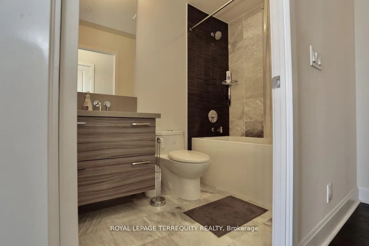 Photo 19 of Unit 2504, 33 Shore Breeze Drive, Etobicoke, Mimico — HOMEH