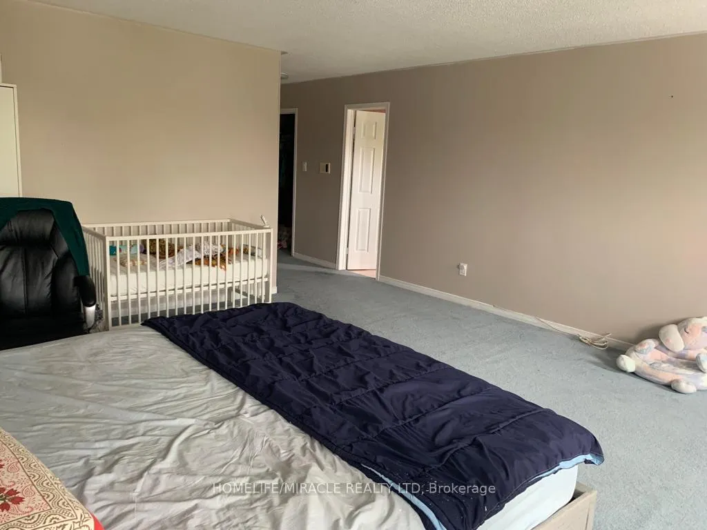 Photo 14 of 108 Michigan Avenue, Brampton, Fletcher's Creek South — HOMEH