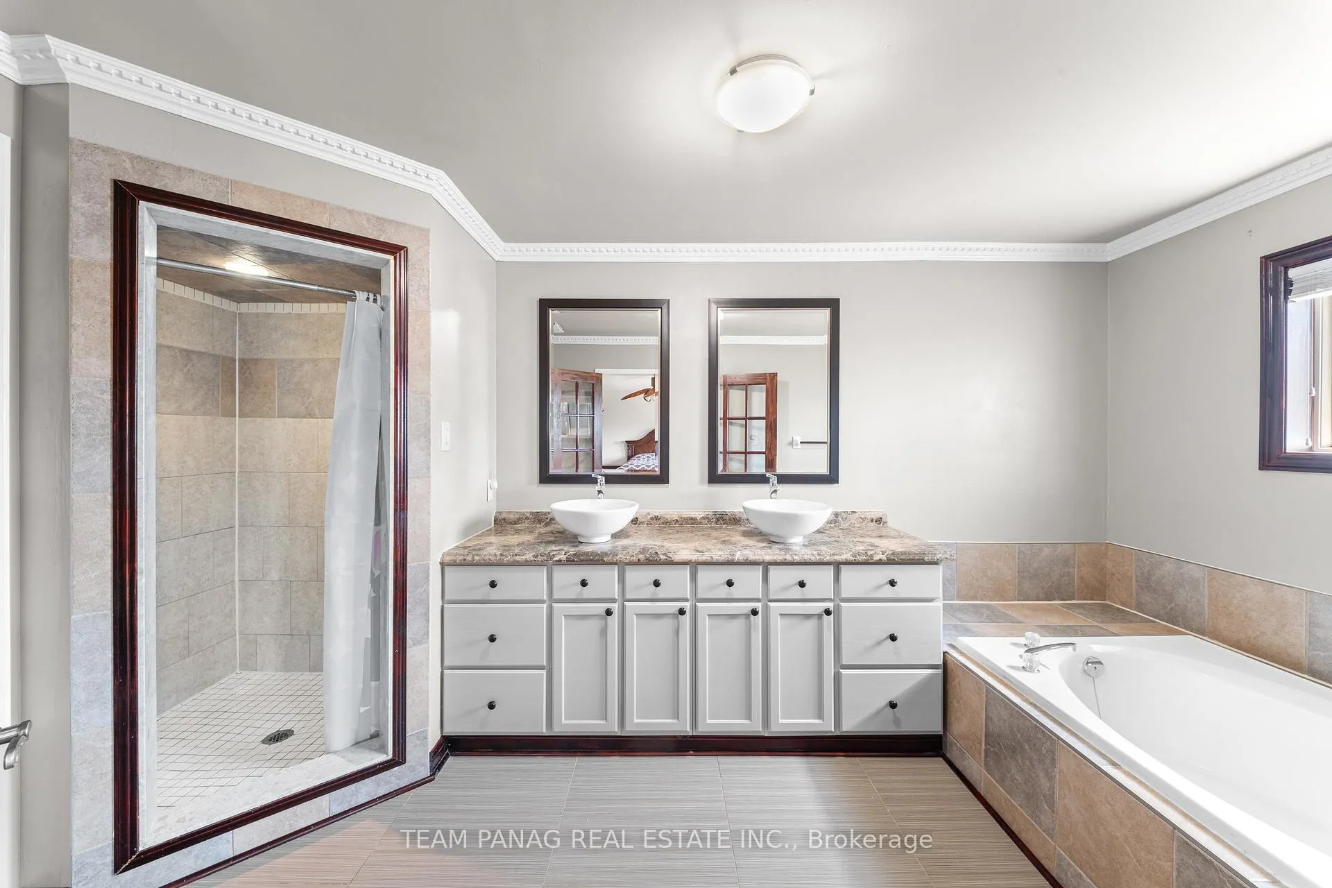 Photo 22 of 57 Muirland Crescent, Brampton, Northwood Park — HOMEH