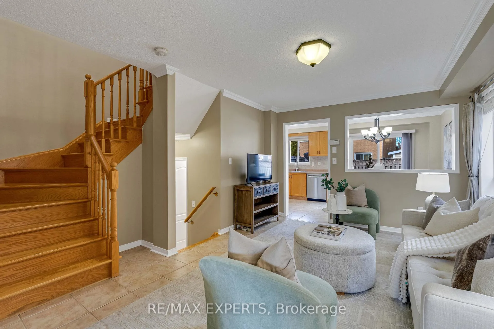 Photo 6 of 15 Mount Hope Road, Caledon, Bolton North — HOMEH