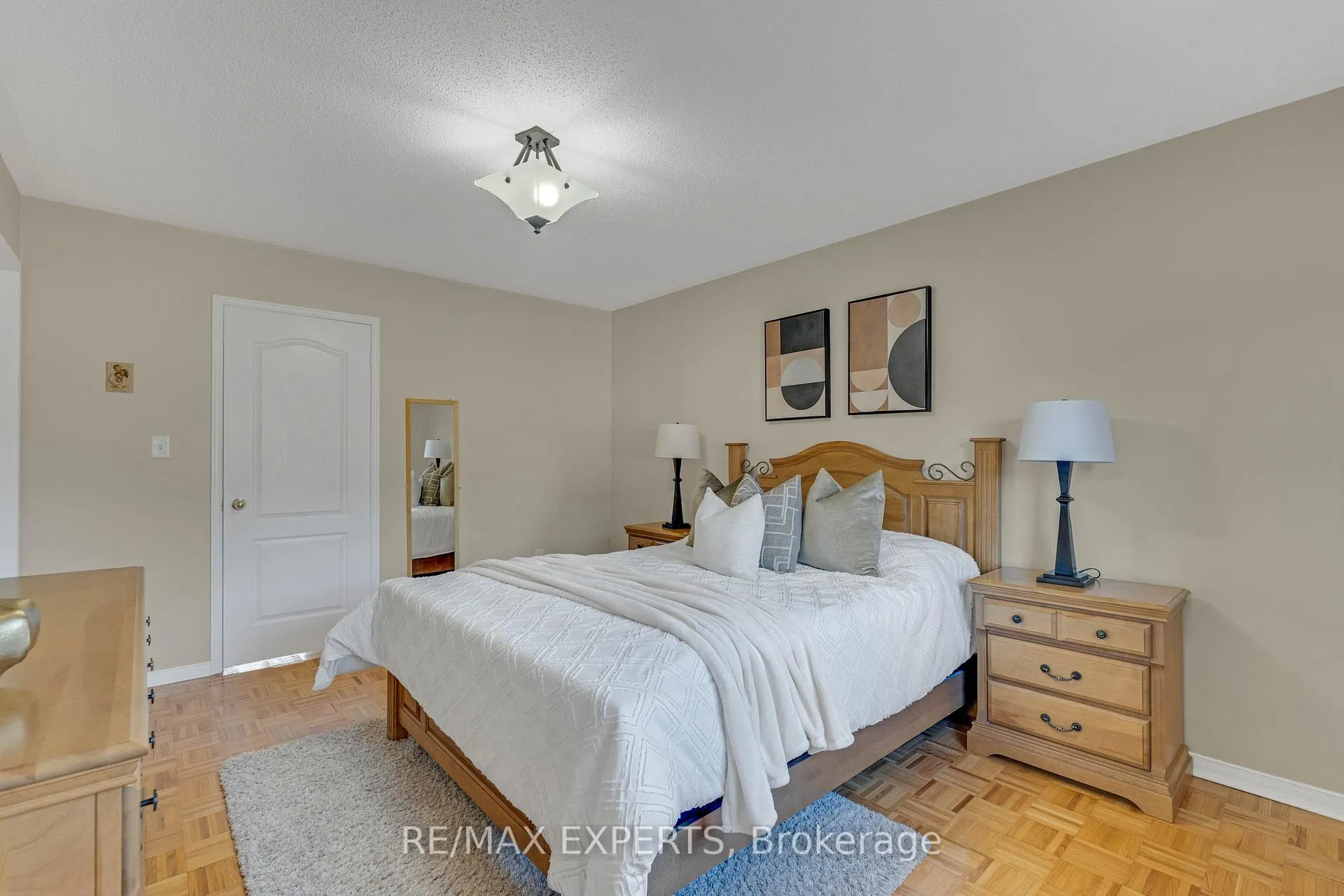 Photo 16 of 15 Mount Hope Road, Caledon, Bolton North — HOMEH