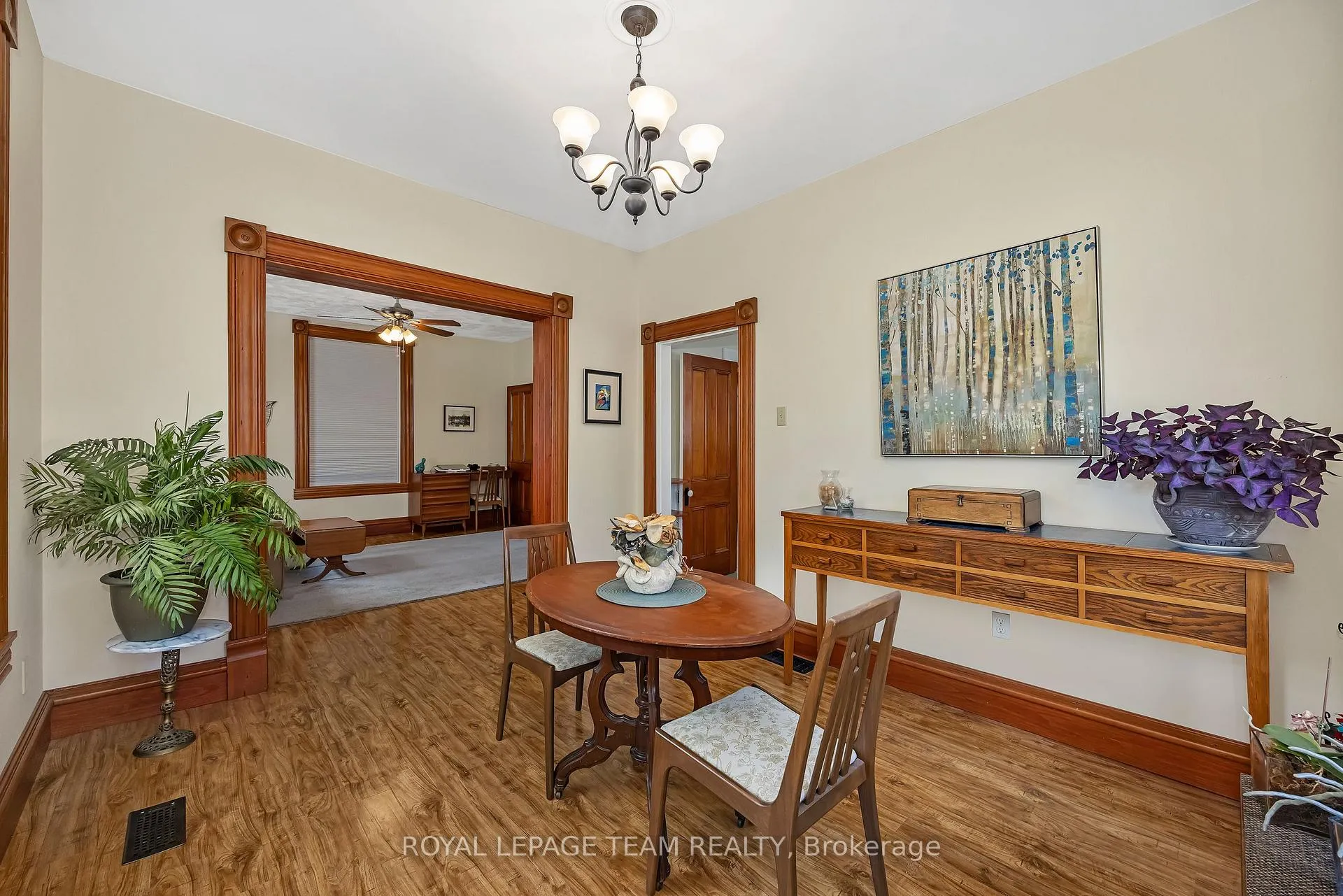 Photo 9 of 23 George Street N, Smiths Falls — HOMEH