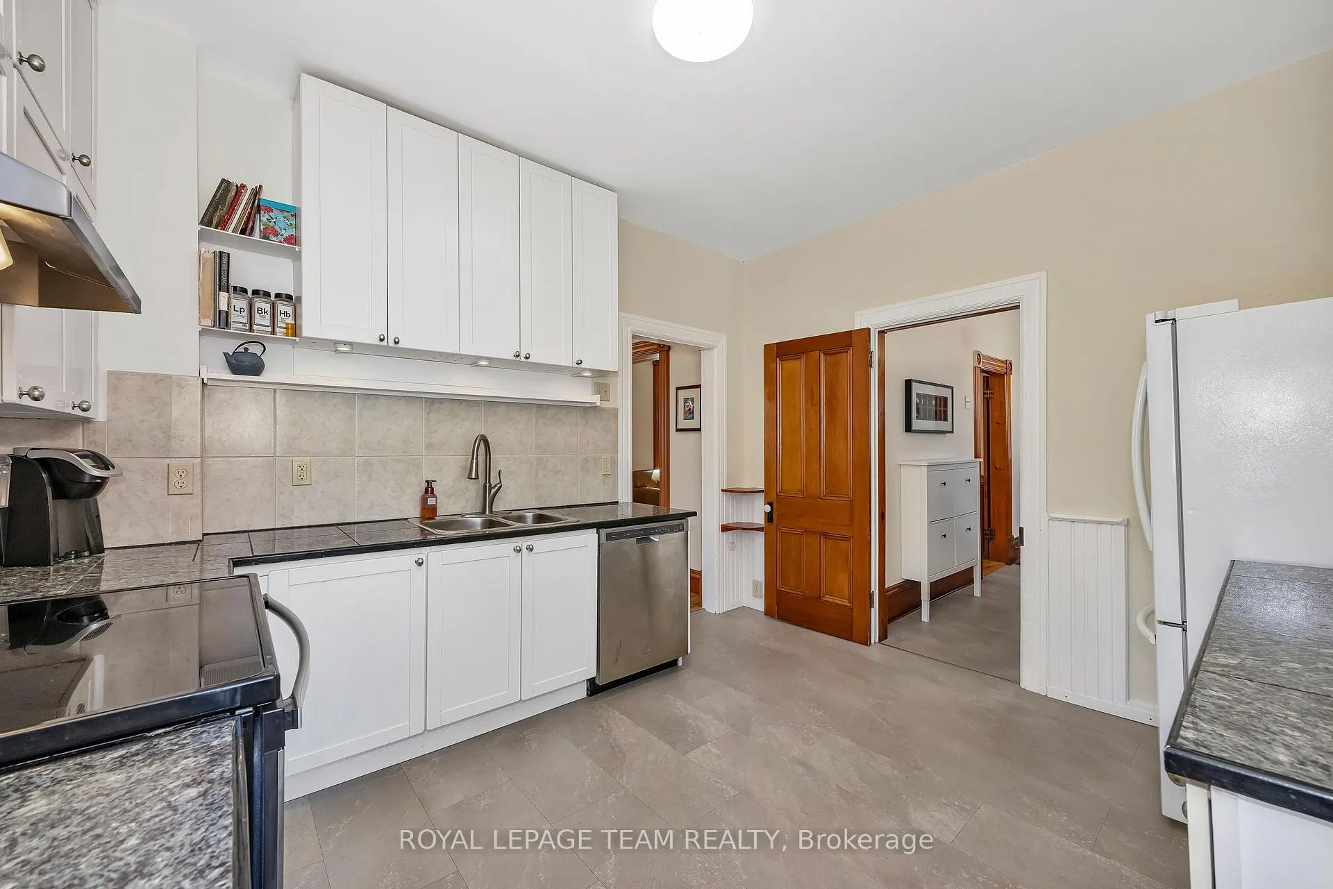 Photo 11 of 23 George Street N, Smiths Falls — HOMEH
