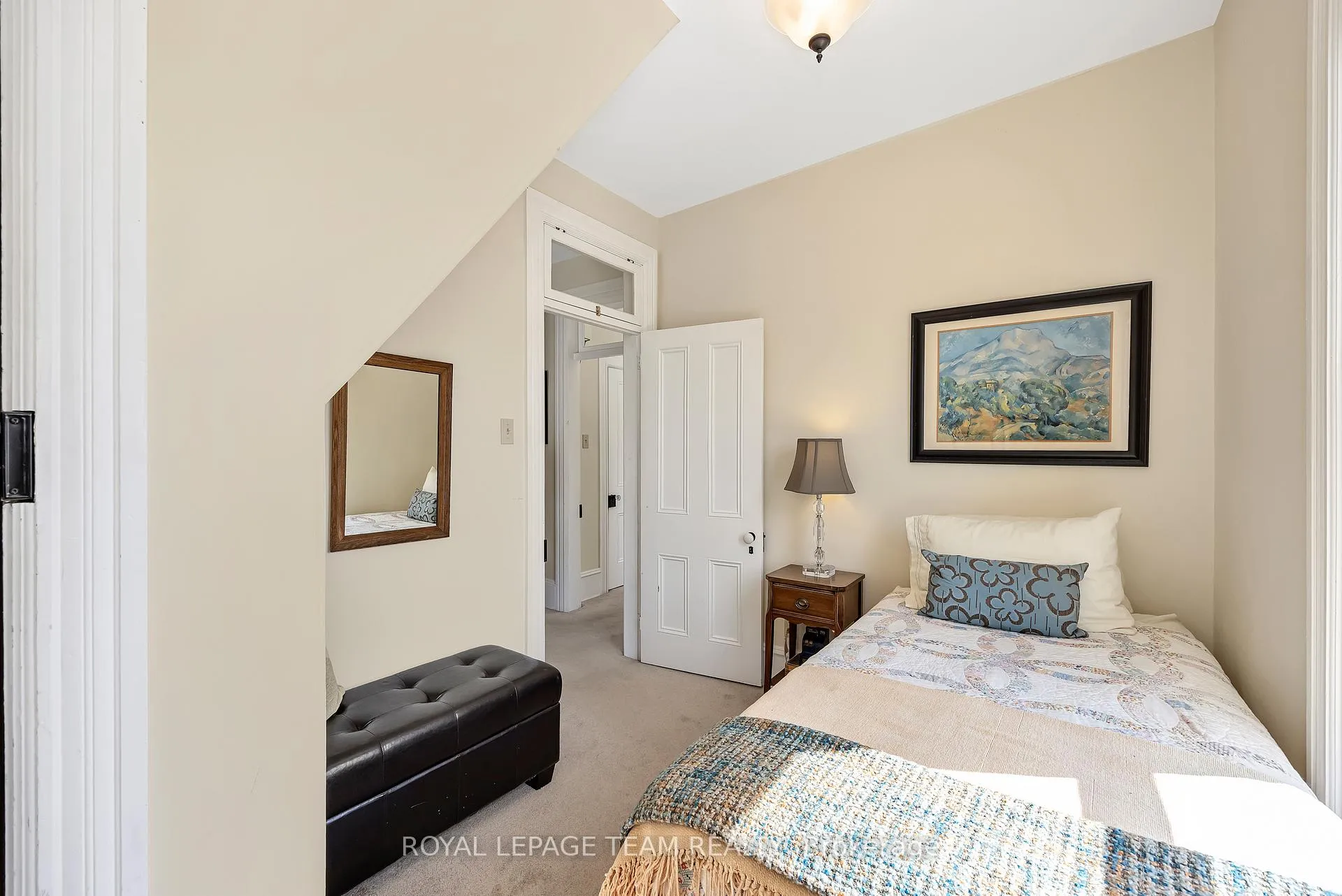 Photo 21 of 23 George Street N, Smiths Falls — HOMEH