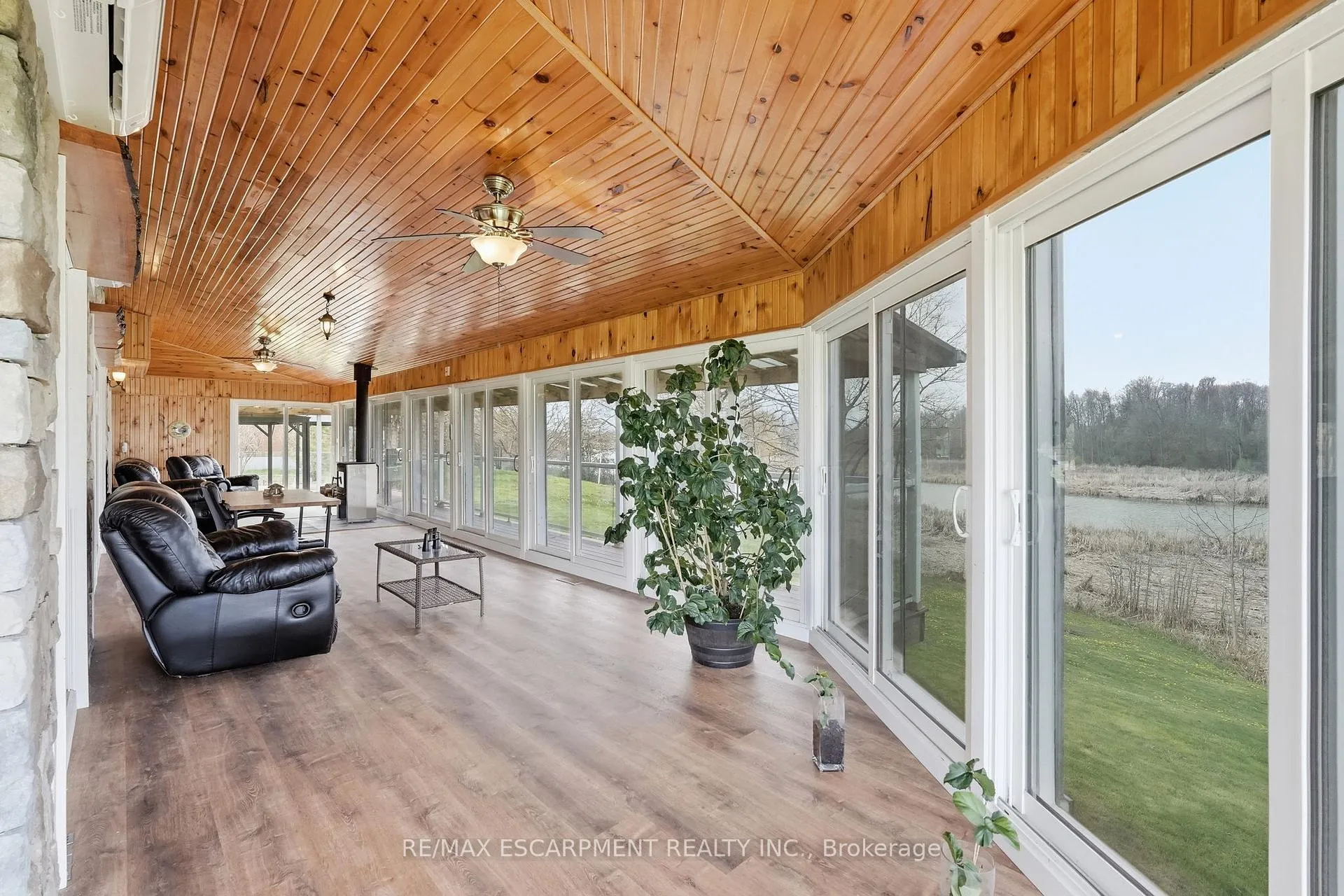Photo 13 of 111 Erie Street, Haldimand, Nanticoke — HOMEH