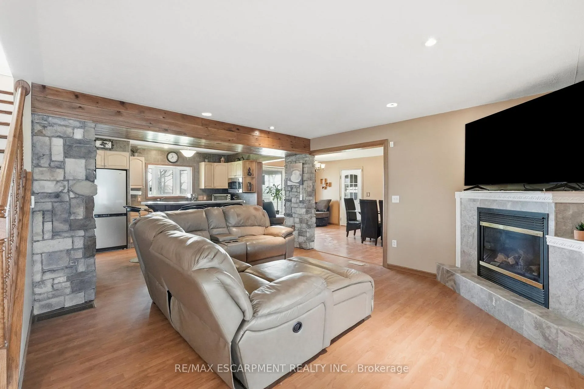 Photo 18 of 111 Erie Street, Haldimand, Nanticoke — HOMEH